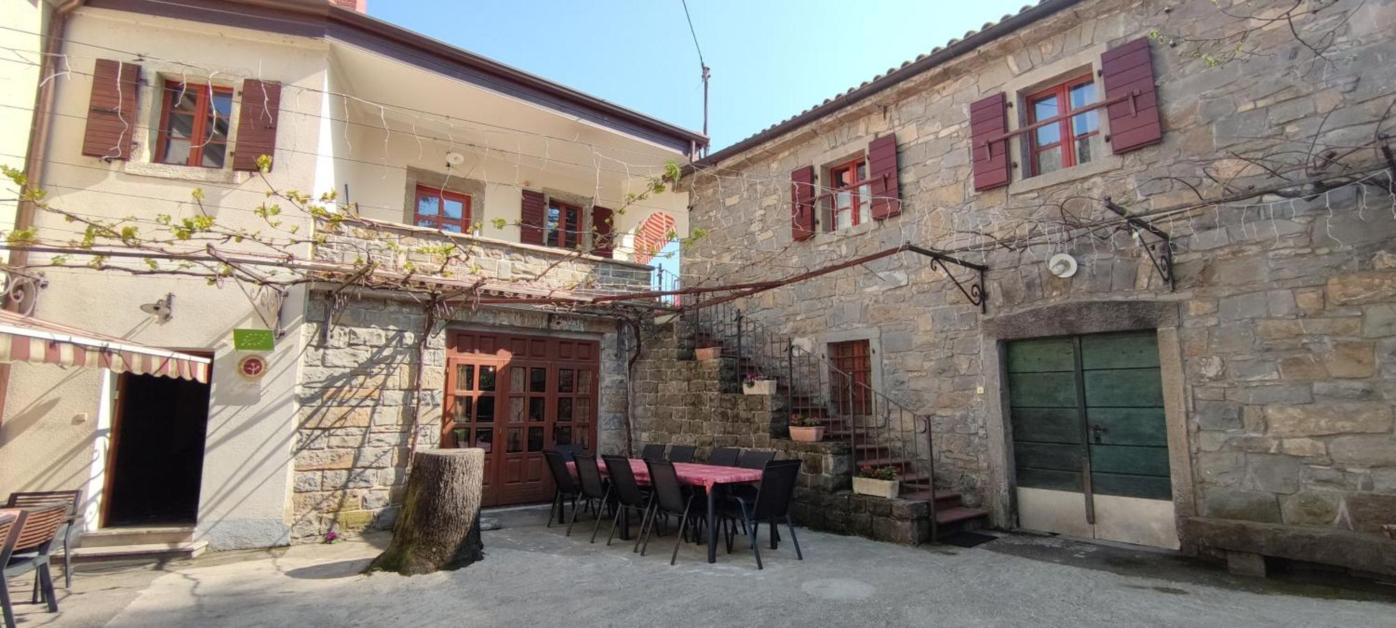 Bordon Wines, Estate With Accommodation Dekani Exterior photo